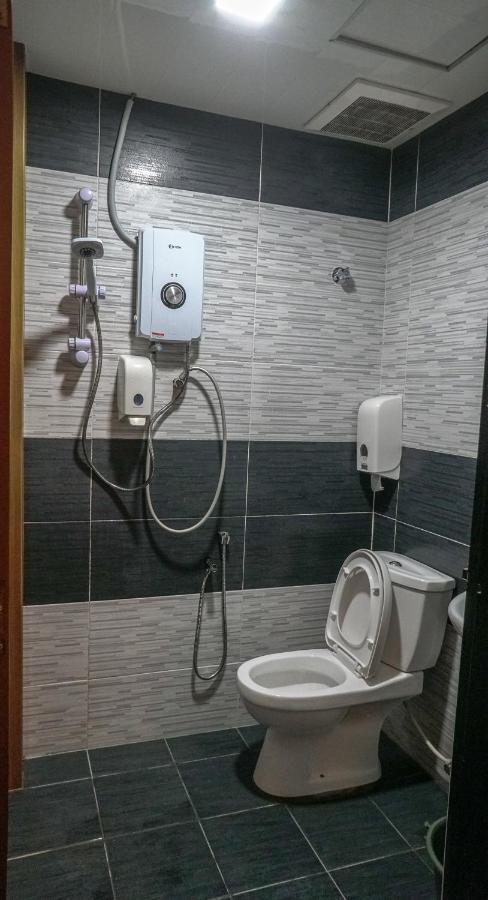 קמרון היילנדס Highlanders Hotel מראה חיצוני תמונה