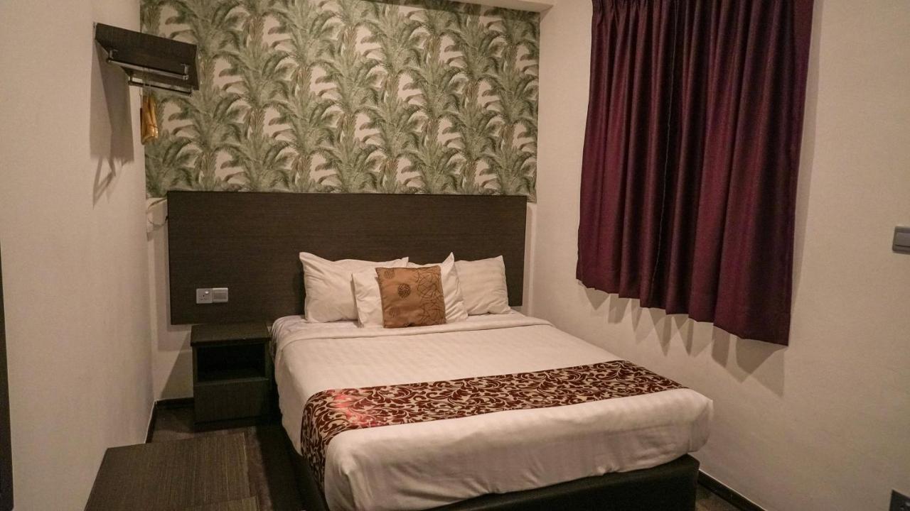 קמרון היילנדס Highlanders Hotel מראה חיצוני תמונה