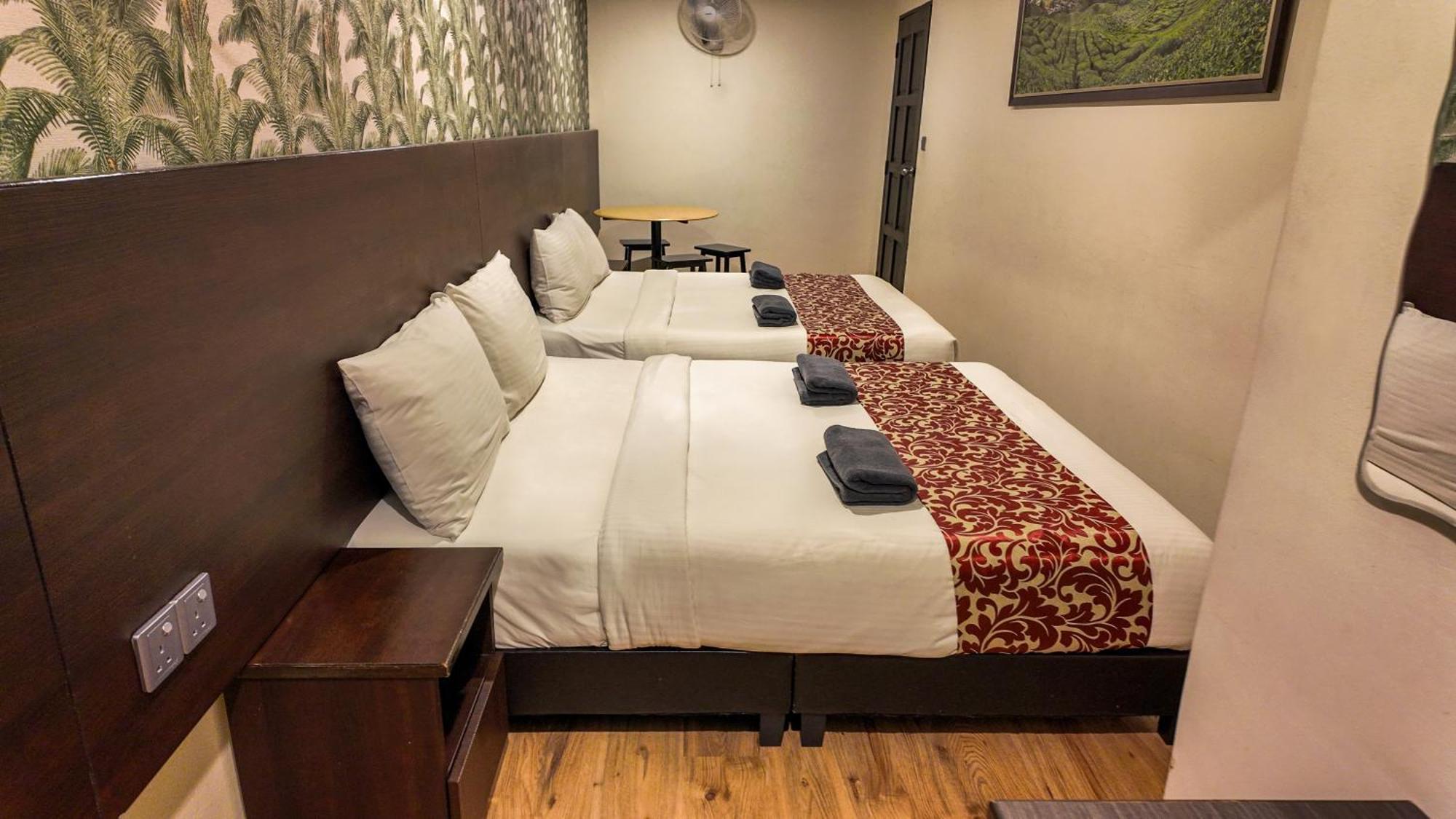 קמרון היילנדס Highlanders Hotel מראה חיצוני תמונה