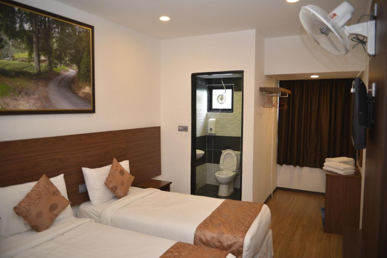 קמרון היילנדס Highlanders Hotel מראה חיצוני תמונה